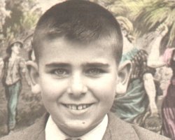 School portrait of a young Juan Xuna